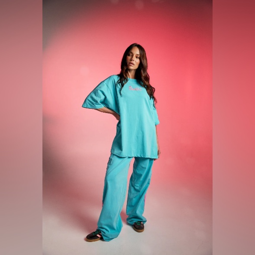 NWT Sabbi the Fluro Chido Pants and Fluro Oversized Tee Set